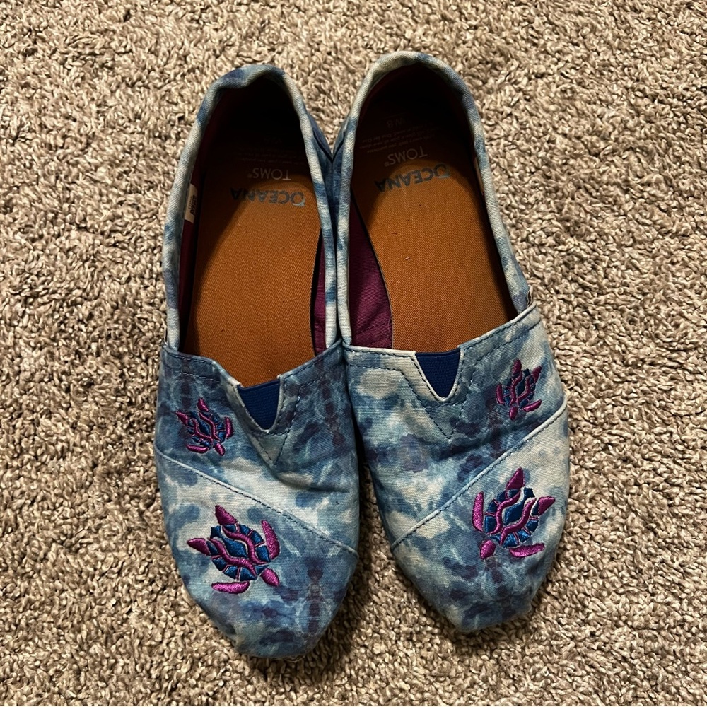 TOMS Women's Blue and Purple Embroidered Flats